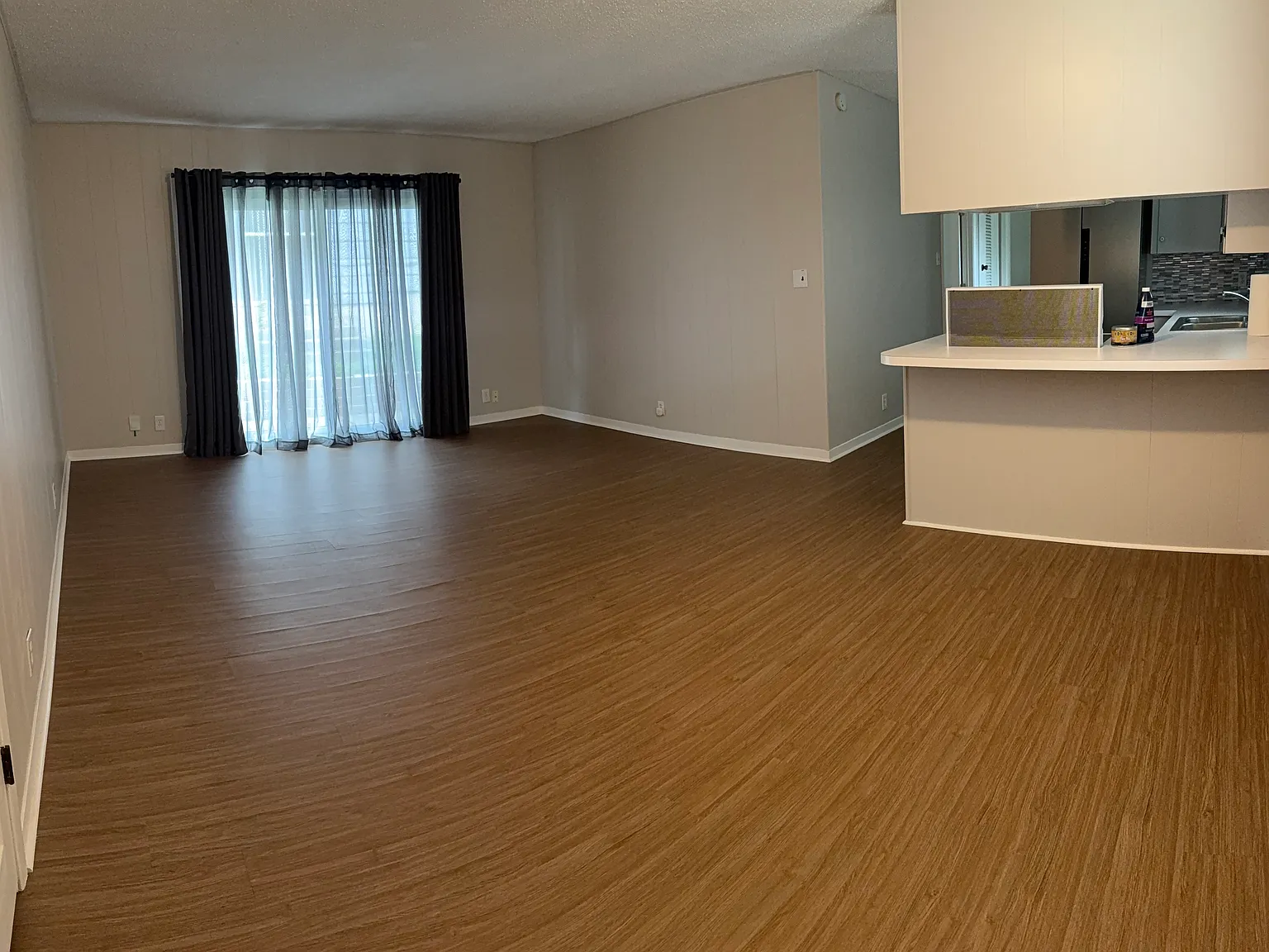 2 bed, 1008 sqft, $1,400 — Photo 1