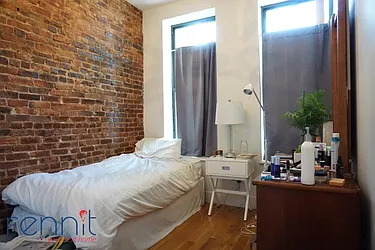 Rented by Rennit Inc.