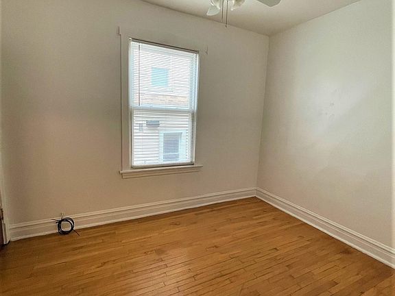 5th image of 2650 N Avers Ave