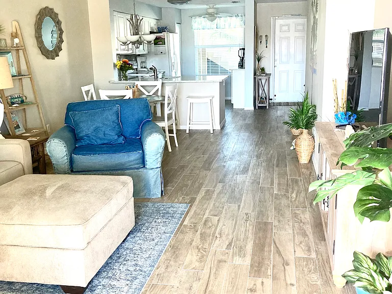 6750 Huntington Lakes Cir — Photo 11