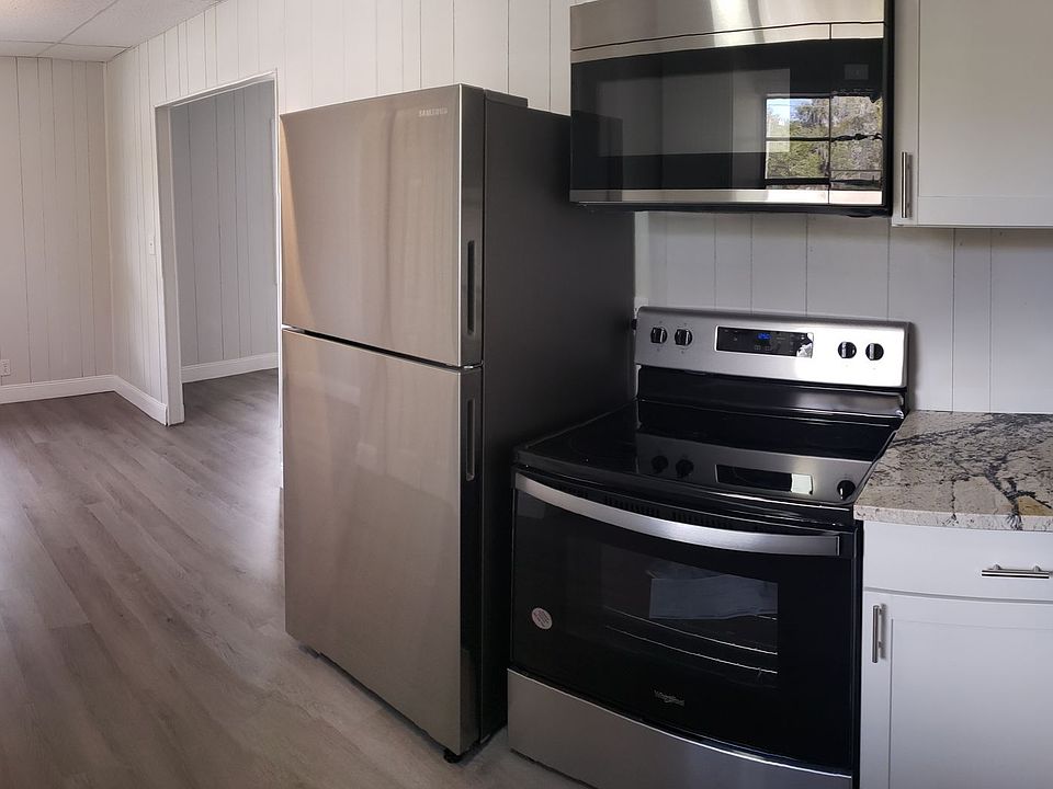1st image of 101 S Moss St APT A