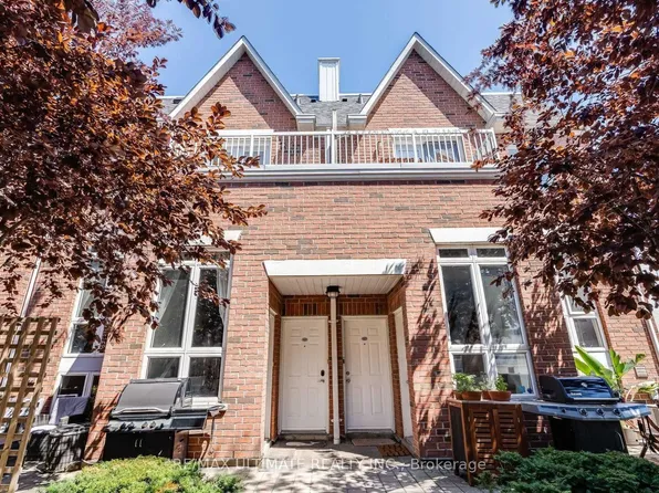 12 Sudbury St Unit 1404, Toronto, ON M6J 3W7