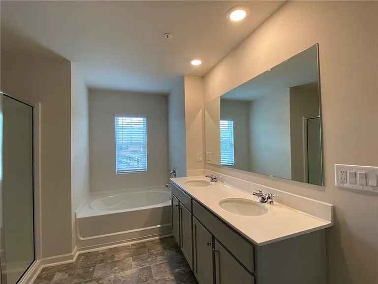 2715 Piper Dr — Photo 12