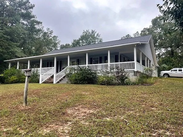 35312 Hesters Store Rd, Red Level, AL 36474