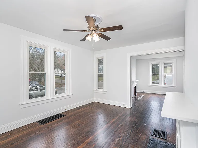 5123 Glenshade Ave — Photo 4