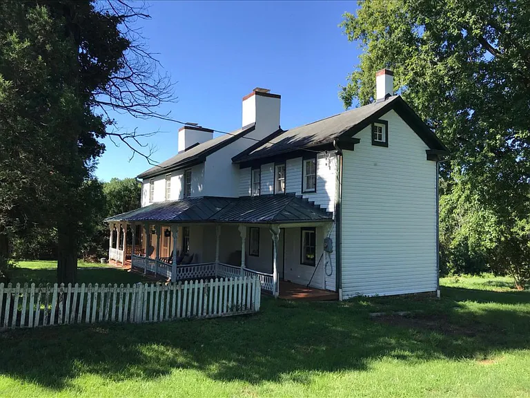 Arnold Ln — Photo 16