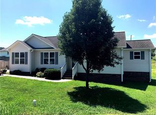 2102 Old Salem Ln, Lincolnton, NC 28092