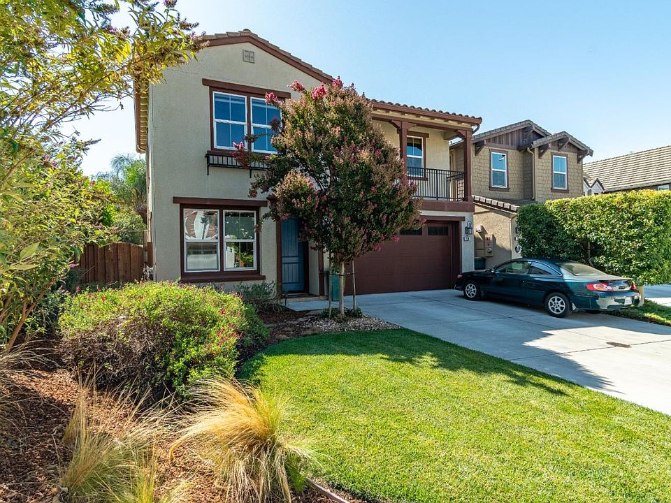 1st image of 210 Oregano Ct