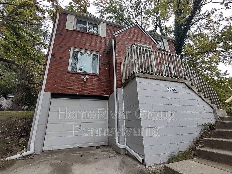 8006 Chaske St photo 1