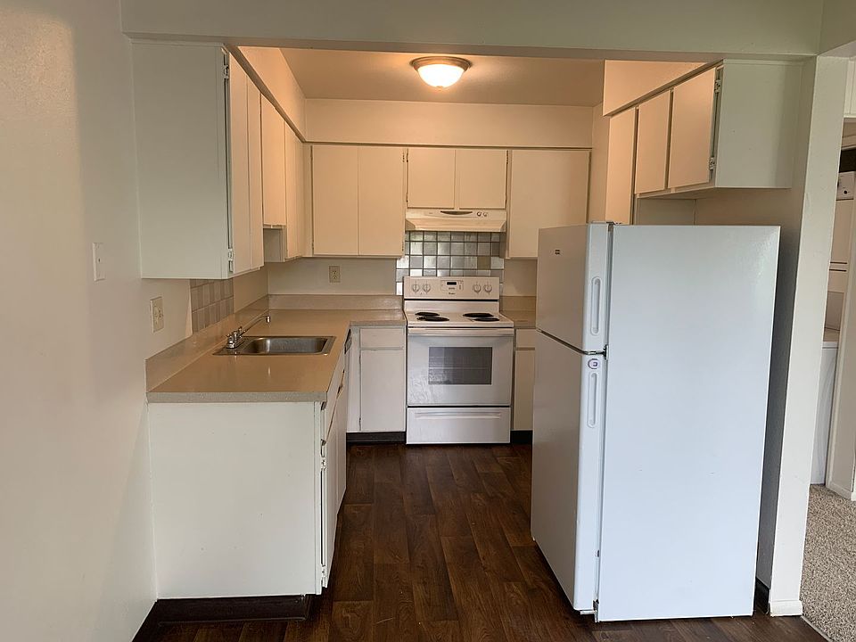 1st image of 2275 NE Division St APT 6
