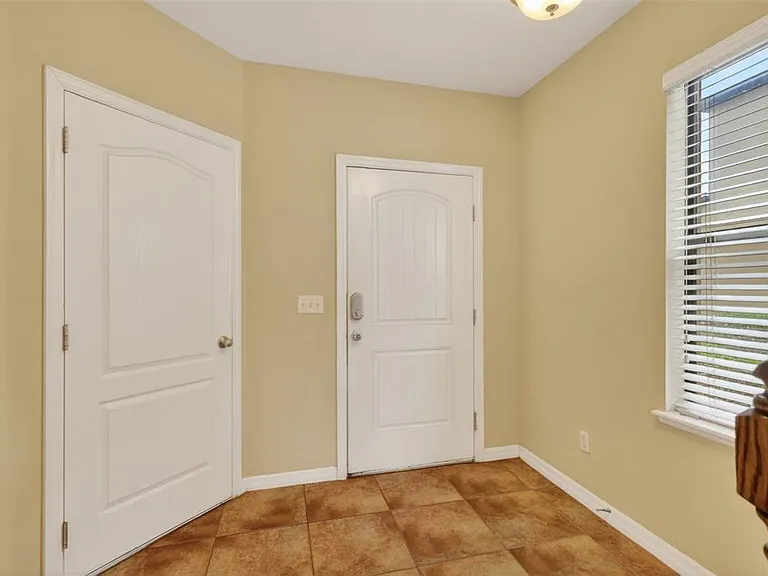 2299 Aloha Bay Ct — Photo 8
