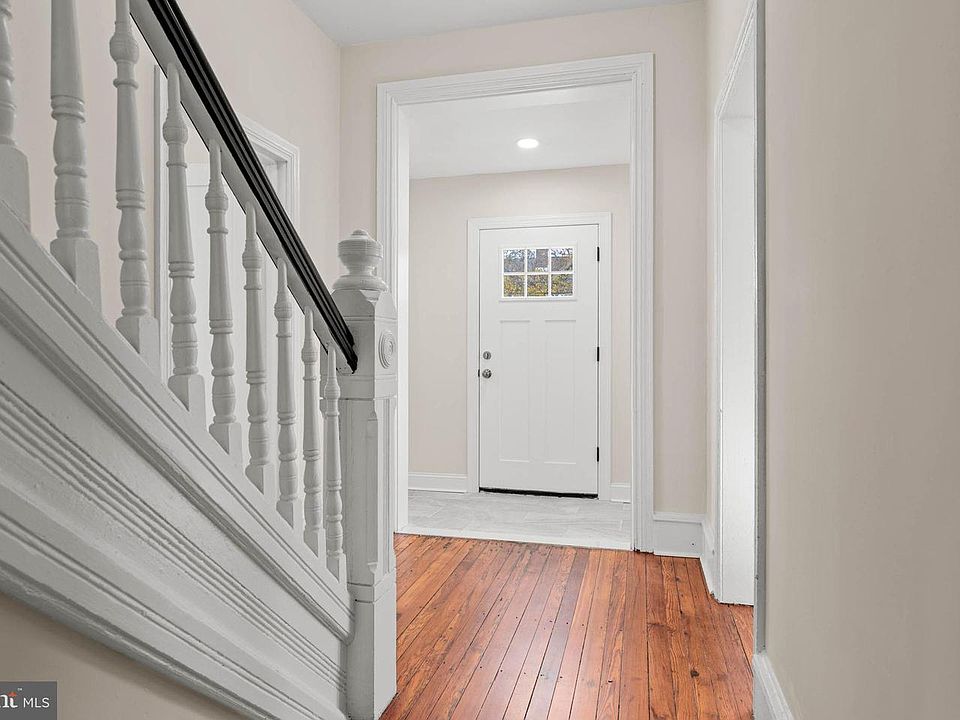 115 President Ave — photo 3