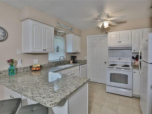 2nd image of 1015 Tiburon Dr