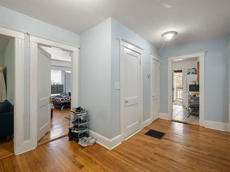 18 Claymoss Rd #1 — Photo 16