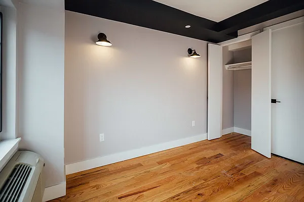 Rented by Space Link Realty | media 38