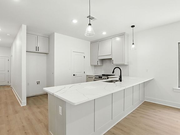 5th image of 13417 Teton Dr