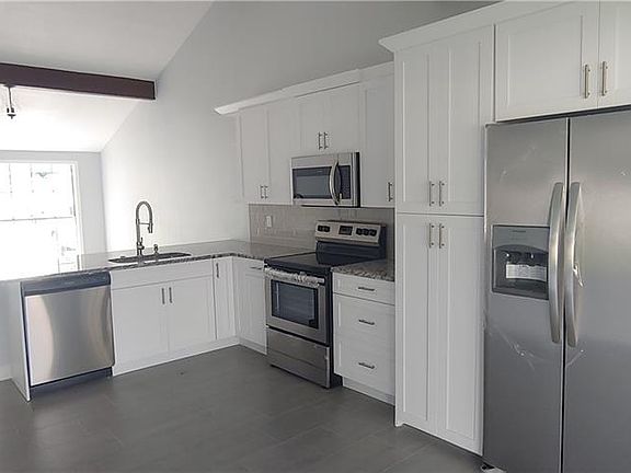 4th image of 3019 Cedaridge Dr