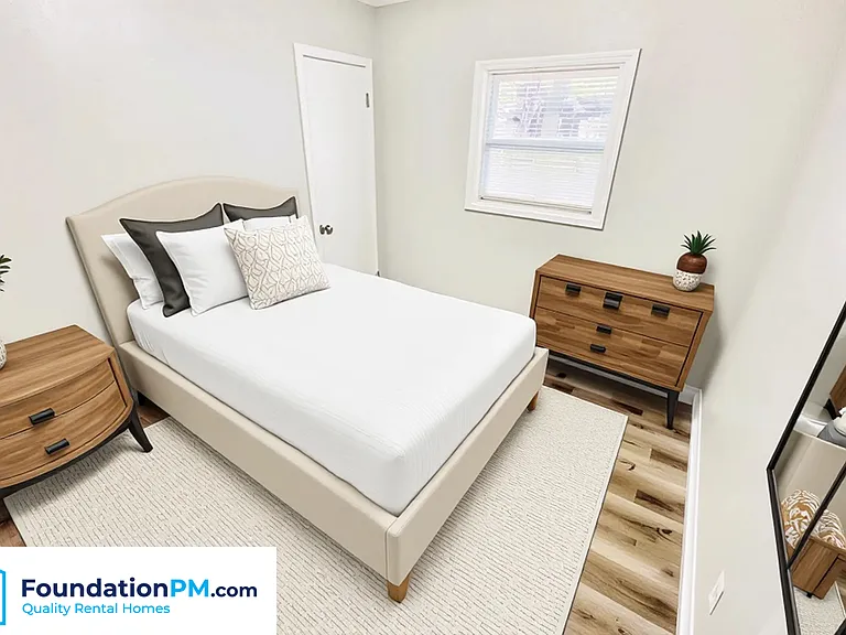 3181 Parham St — Photo 13