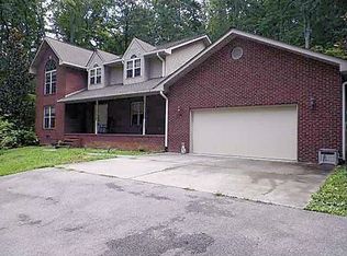 142 Rabbit Run Rd, Dandridge, TN 37725