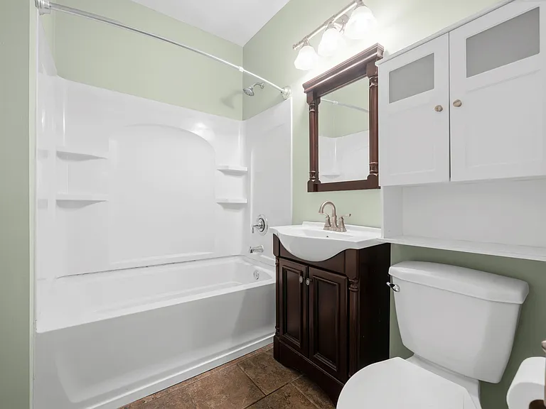 1600 Victoria Ave #UP — Photo 14