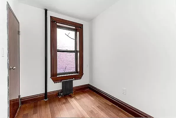 Rented by Compass | media 10