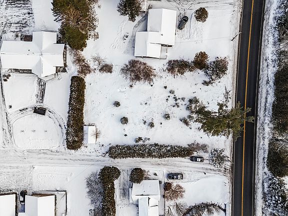 3rd image of 154 Old Military Rd