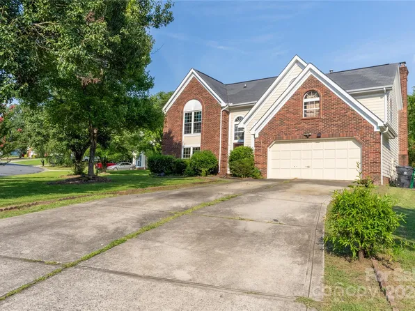 10600 Appleberry Ln, Charlotte, NC 28214