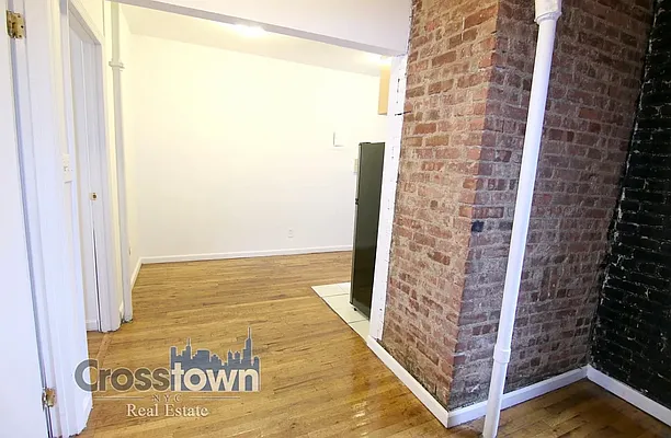Rented by Crosstown Apartments NYC | media 20