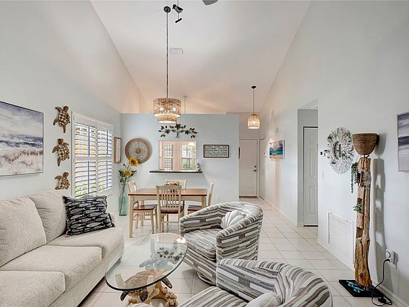 5th image of 1845 Waterford Dr APT 6