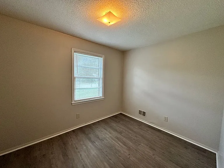 4036 Tavineer Dr — Photo 13