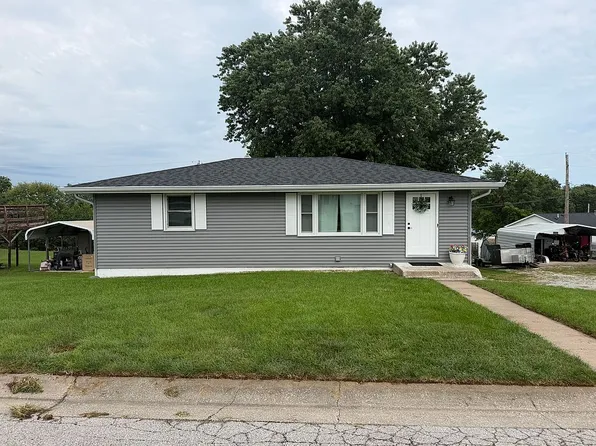 811 Houston Dr, Palmyra, MO 63461