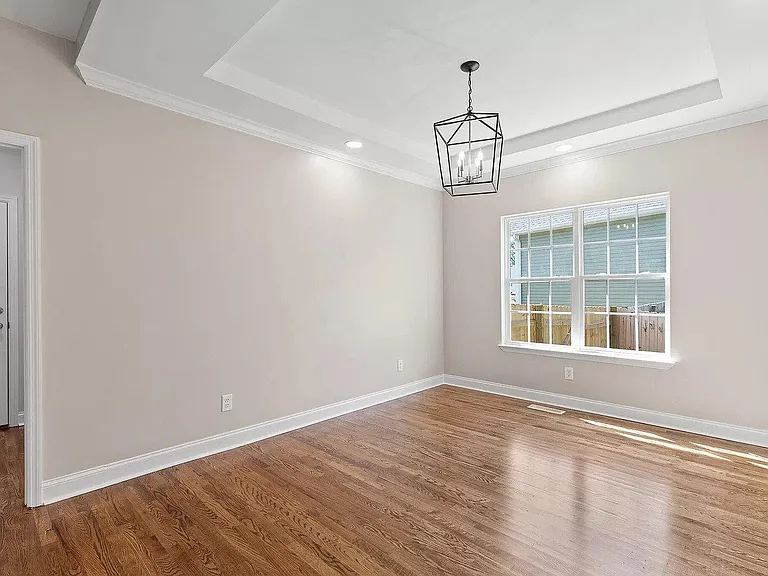 1833 Holly Oak Ln — Photo 4