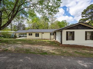 7225 Pine Ct, Cumming, GA 30041