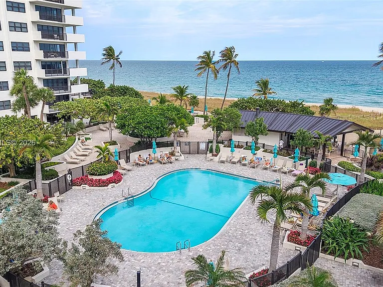 5100 N Ocean Blvd #916 — Photo 36