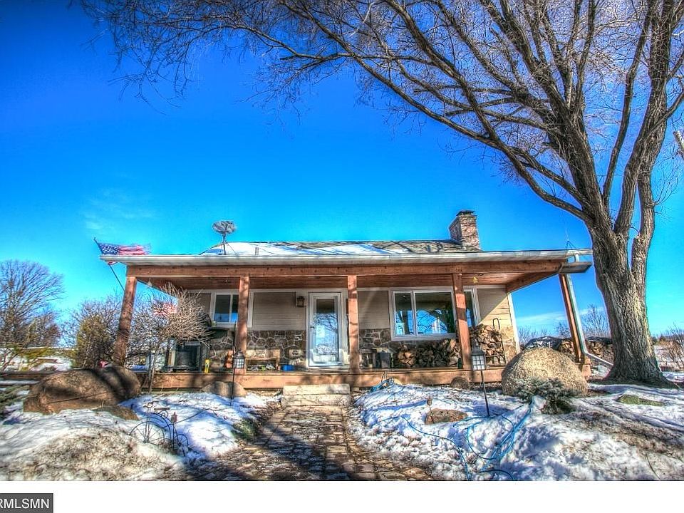 Newly remodeled 3 bedroom 3 bath home on 5 acres. Lonsdale MN, Northfield school district. Just minu