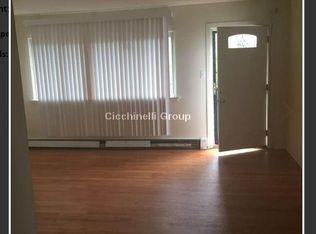 6933 S Jeffery Blvd APT 2D, Chicago, IL 60649