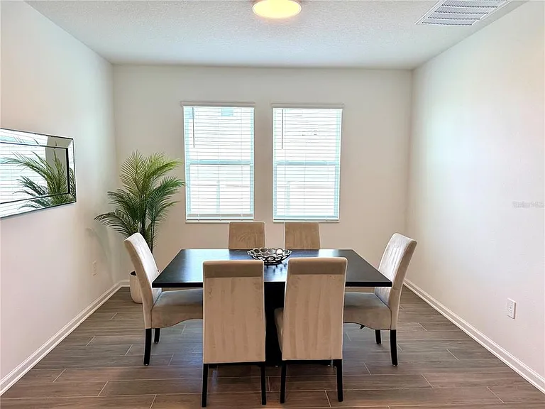 2970 Armstrong Ave — Photo 14