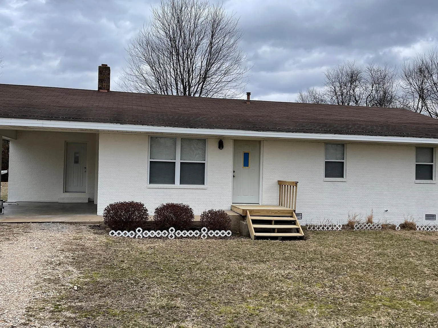2 bed, 1600 sqft, $1,600 — Photo 1