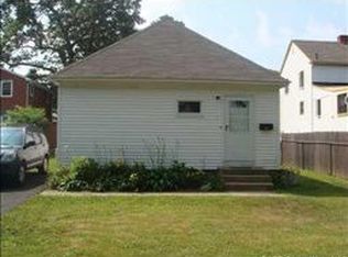 116 Van Zandt Ave, Warwick, RI 02889