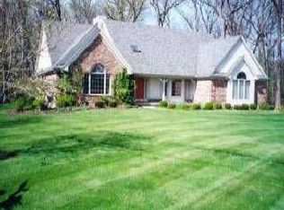 9687 Oakhaven Ct, Perrysburg, OH 43551