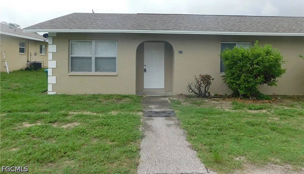 2 bed, 1.0 bath, 885 sqft, $1,250 — Photo 2