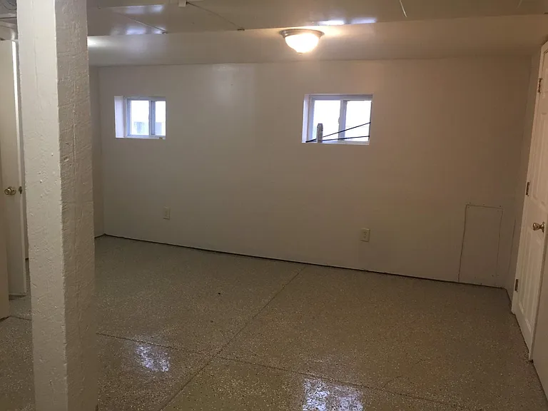 7006 Garesche Ave — Photo 17