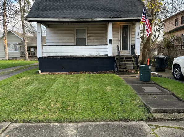 949 E Ave Se, Warren, OH 44484