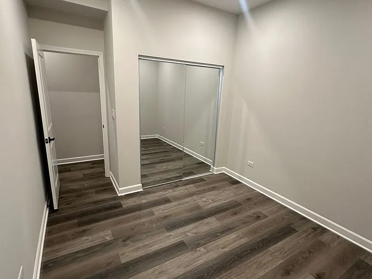 1635 S California Ave — Photo 13