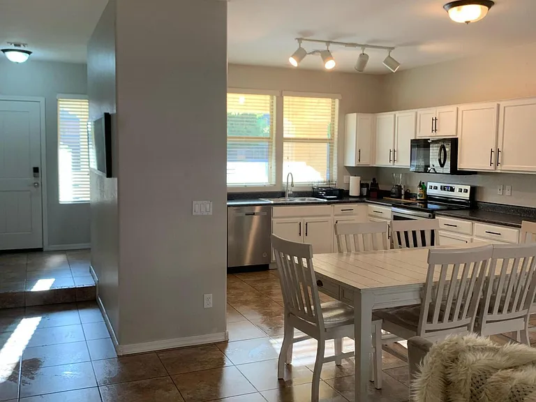 1415 S Terrace Rd — Photo 3