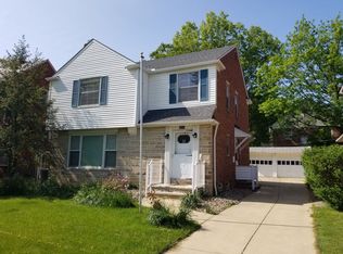 3761 Hillbrook Rd, University Heights, OH 44118