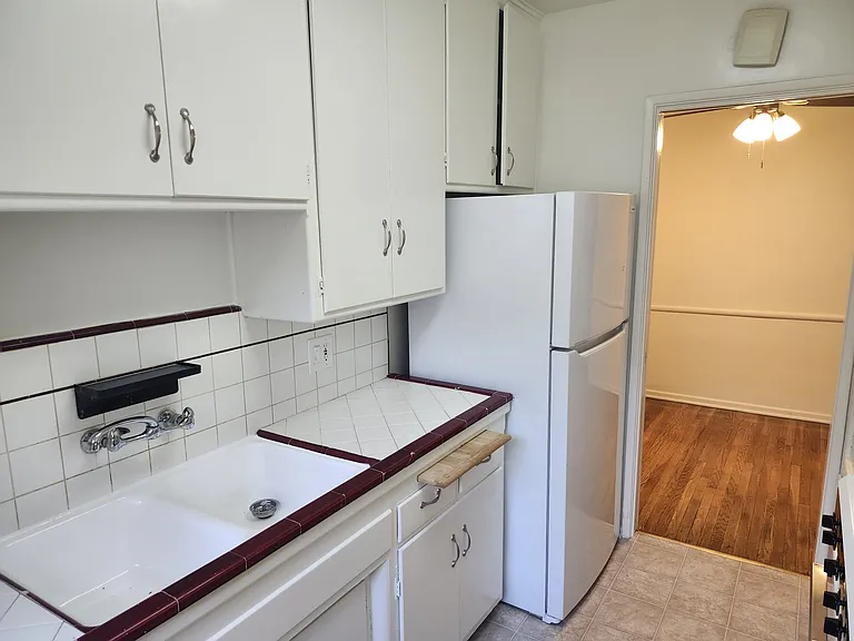 1347 N Alta Vista Blvd #3 — Photo 9