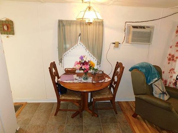 5th image of 6126 Pleasant St