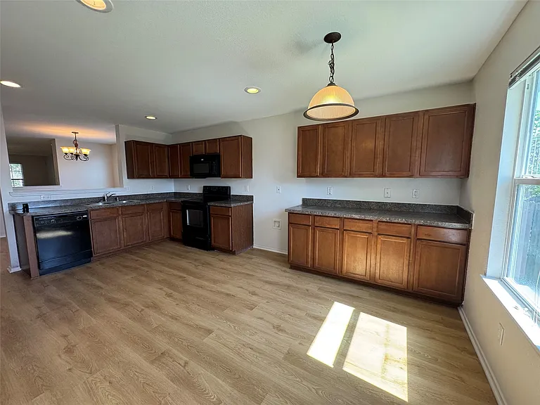 12728 Foxpaw Trl — Photo 11