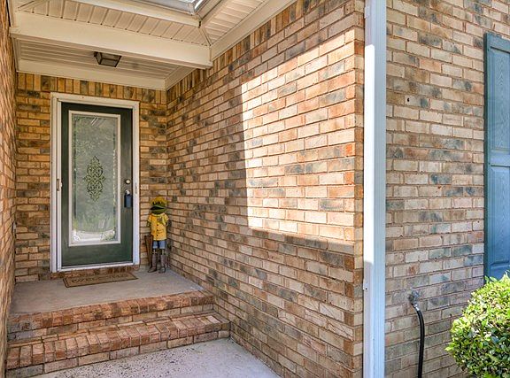 5th image of 2156 Sylvan Lake Dr